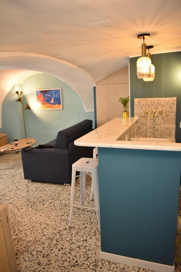 La Casa Sul Teatro Apartment Наполи Екстериор снимка